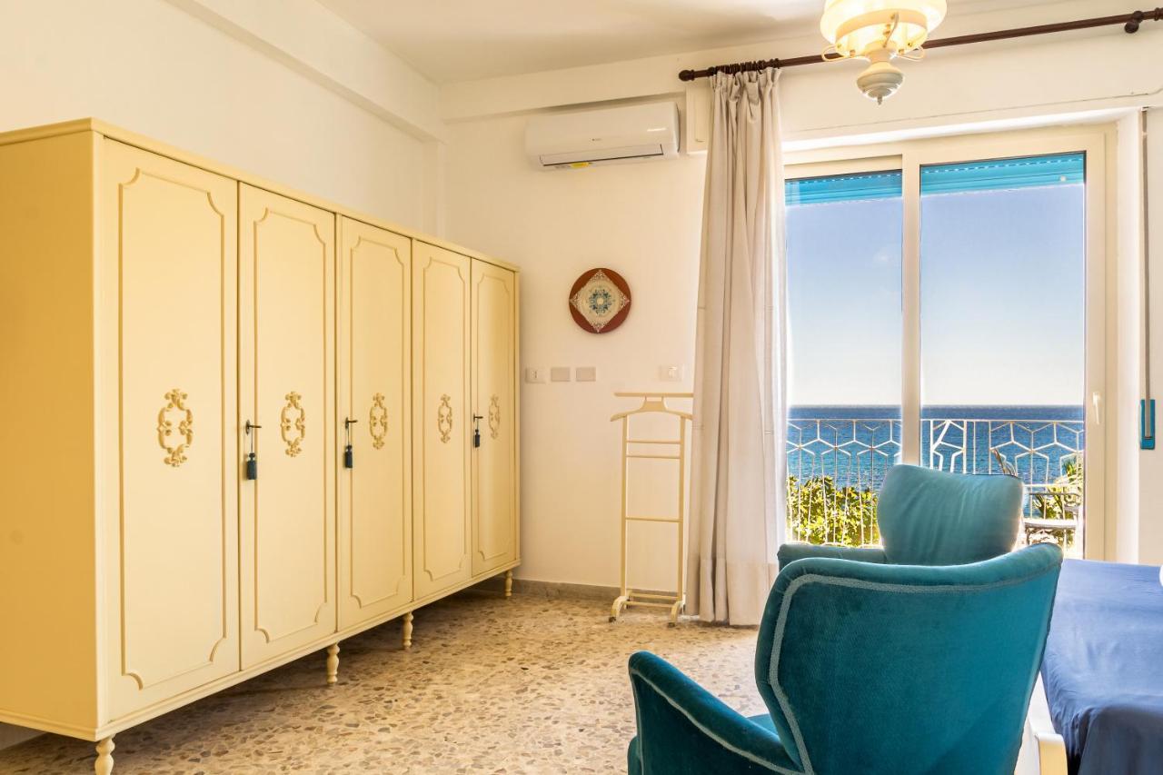 Ferienwohnung Brezza Di Mare Giardini-Naxos Exterior foto